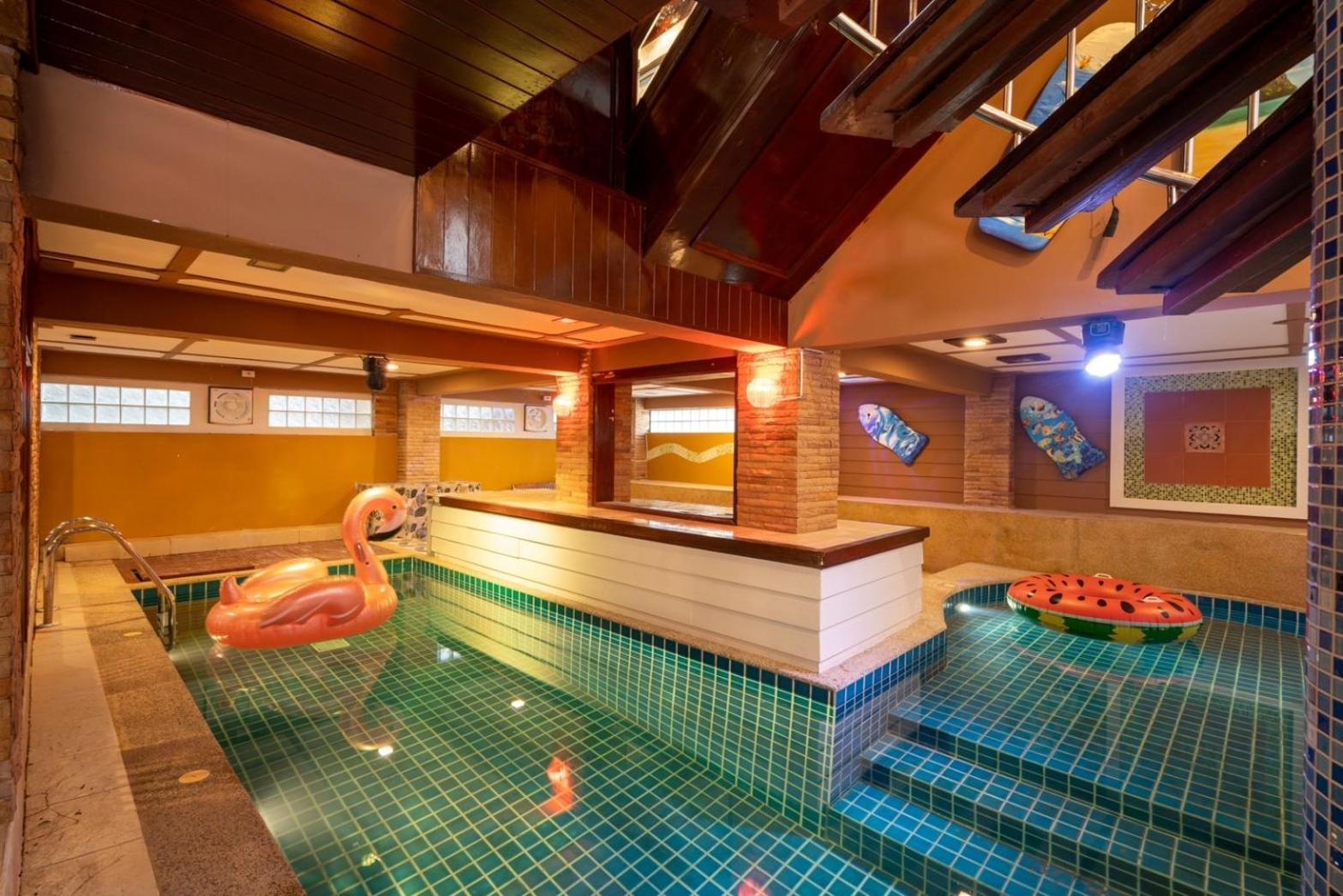 Orchid Pool - Sha Extra